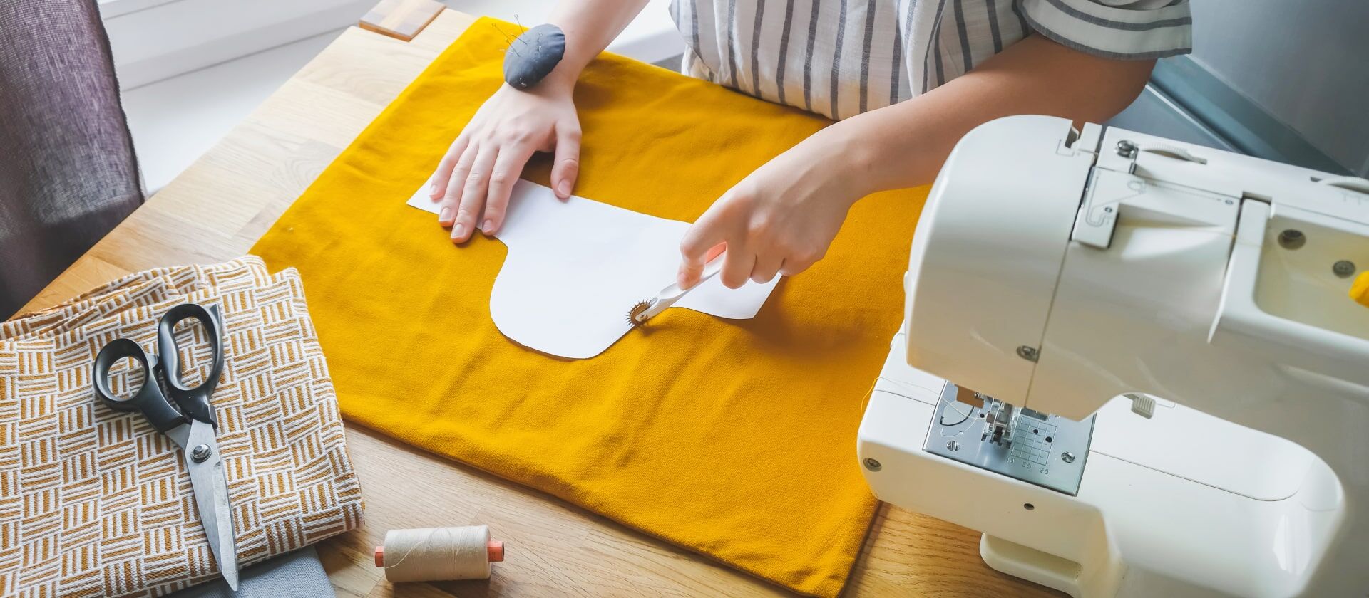 sewing-recycling-handmade-diy-hand-home-sewing-m-2025-03-11-08-39-00-utc-min.jpg